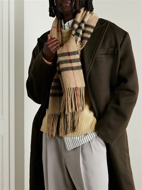 burberry fringed wool scarf